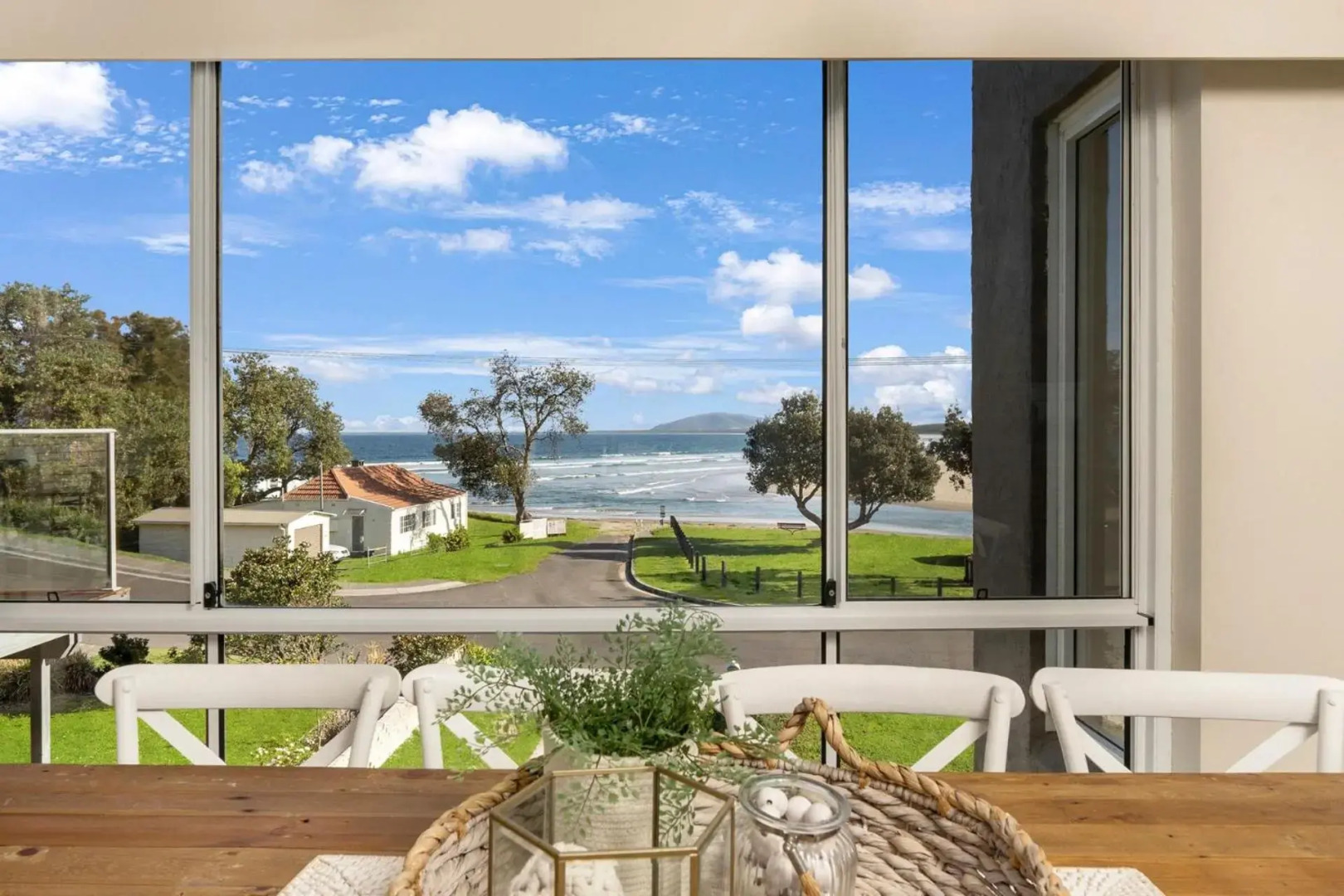 The Rotunda @ Gerroa - Pet Friendly Beachfront