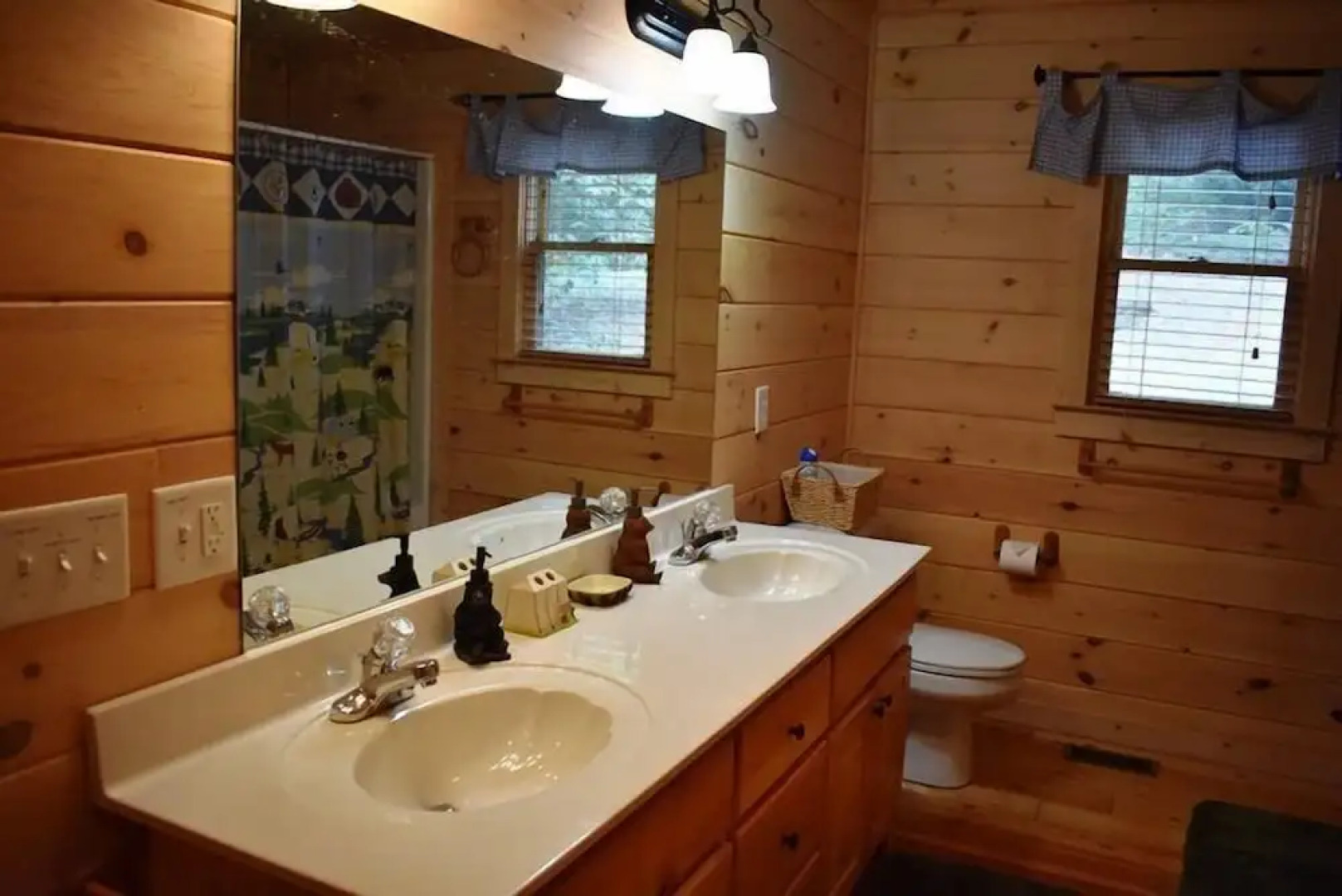 The Three Bear Lodge in Blue Ridge