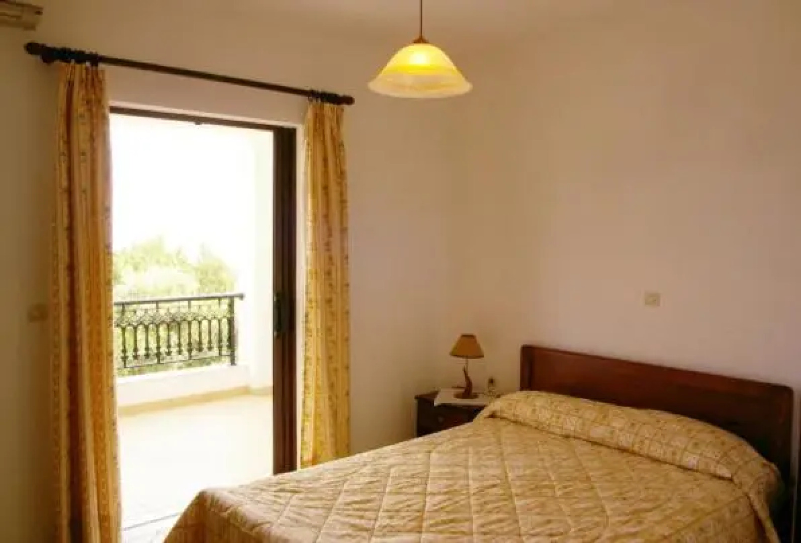 Marialice Apartments