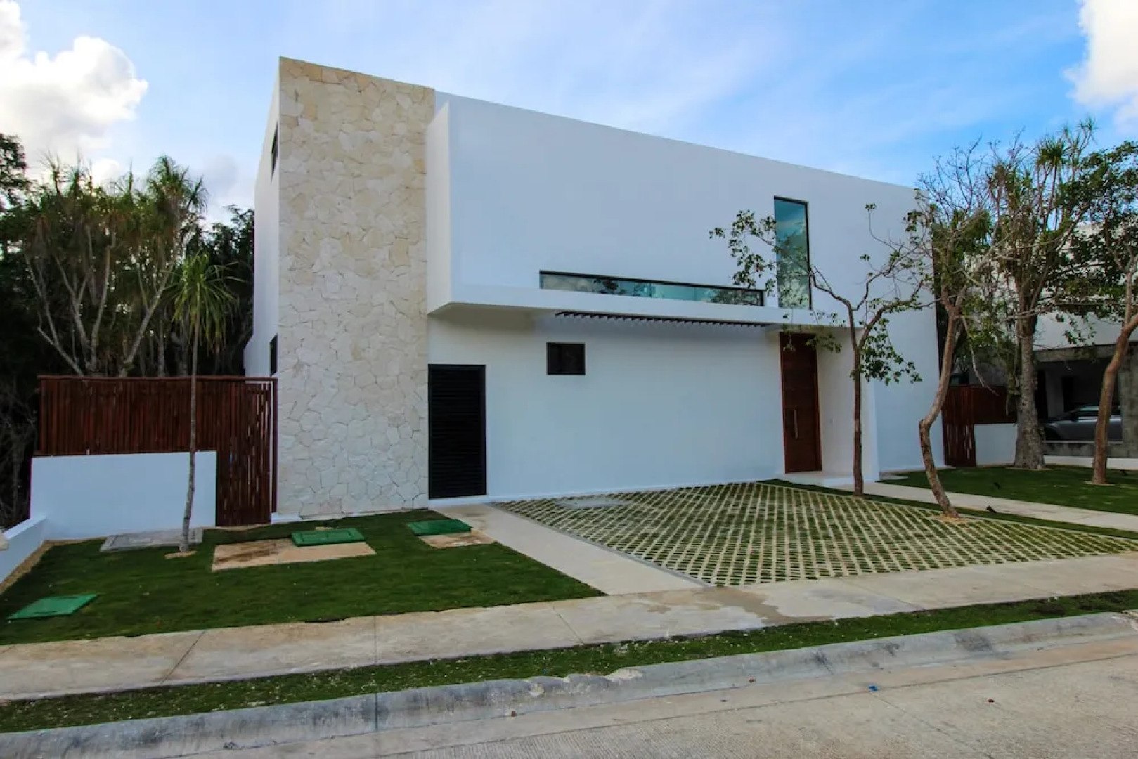 Bahia Principe Vacation Rentals - Four-Bedroom House