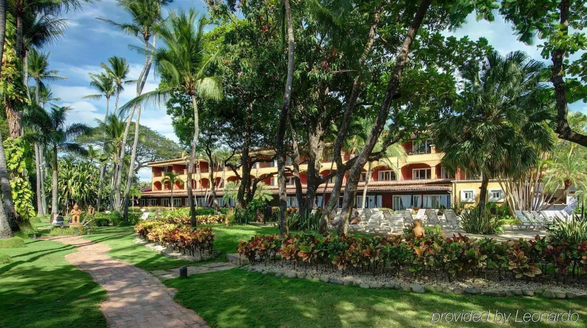 Hotel Tamarindo Diria Beach Resort