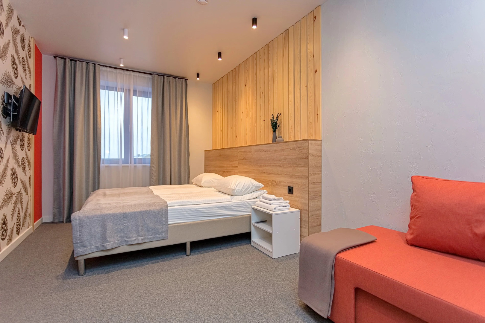 Кедровый двор