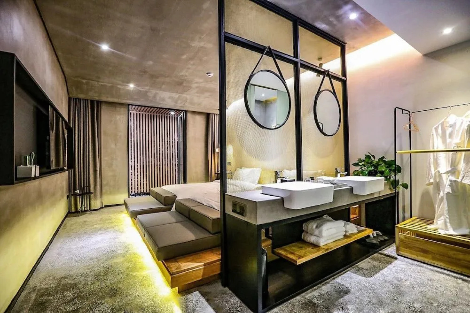 Zhangjiajie SIXX Hotel