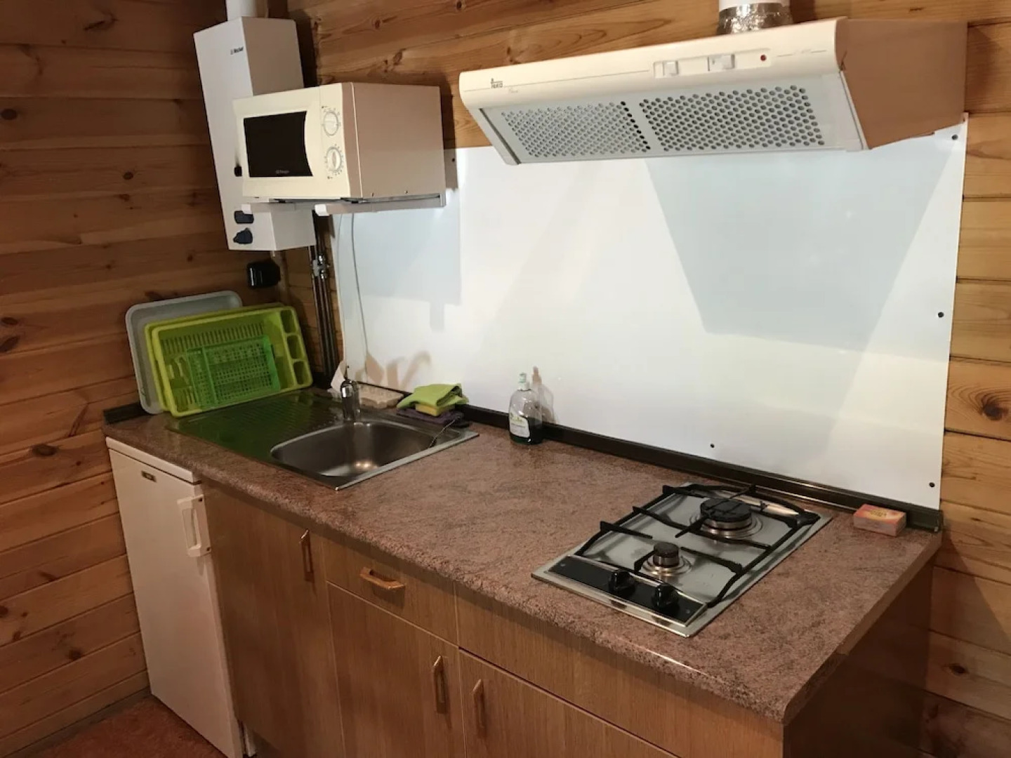 Camping Fuente de Regustrán