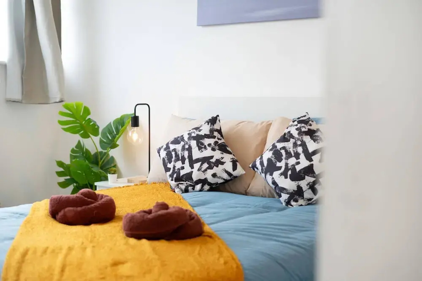 Spacious - 3 Bed - Free Parking