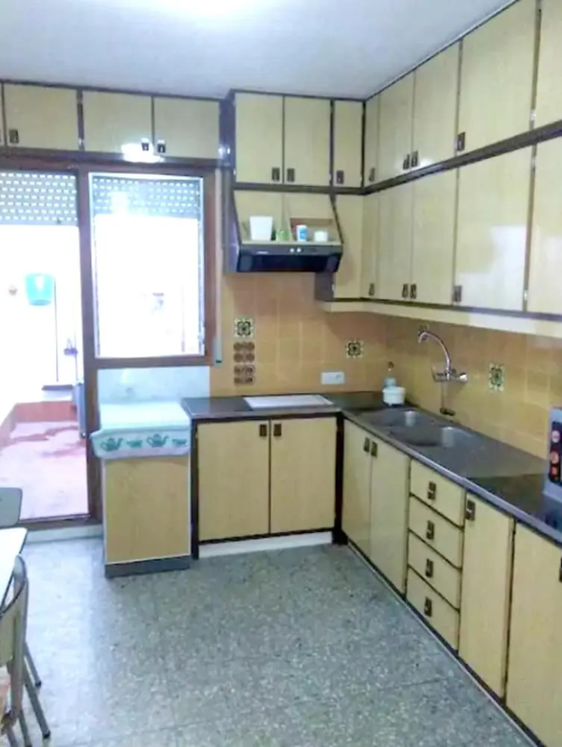 House With 4 Bedrooms in Gironella, With Wonderful Mountain View, Furn