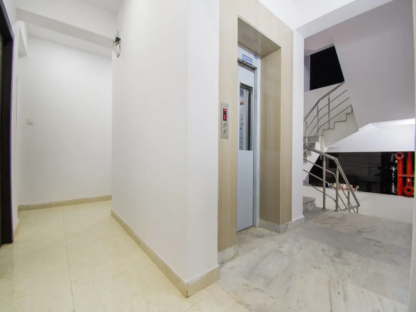 OYO 26974 Hotel S G International