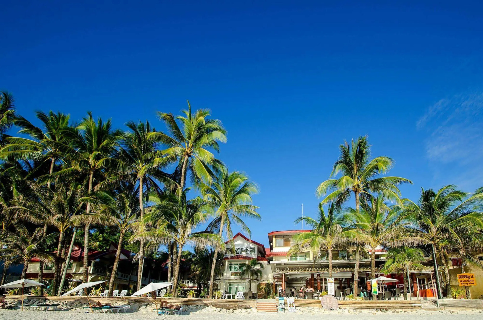 Willy's Beach Resort