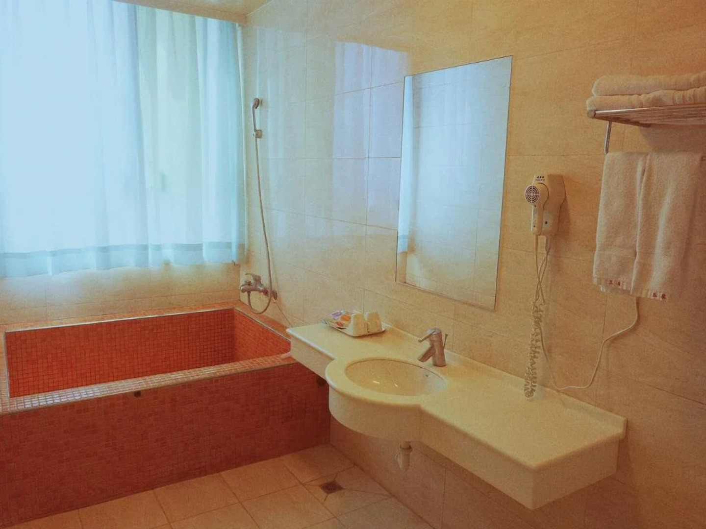 Jade Spring Hot Spring Hotel