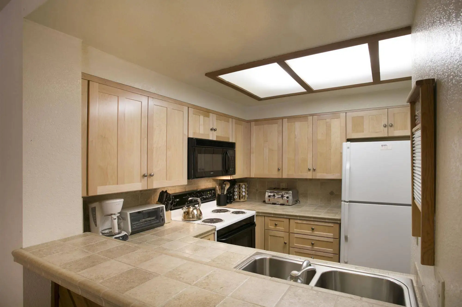 Aspen Creek by 101 Great Escapes