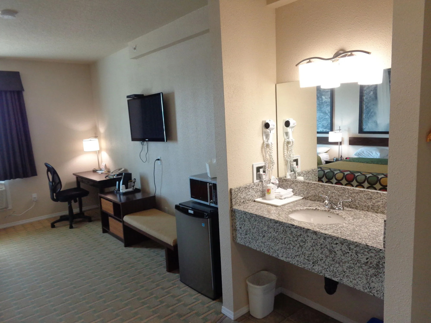 High Point Inn & Suites Peace River