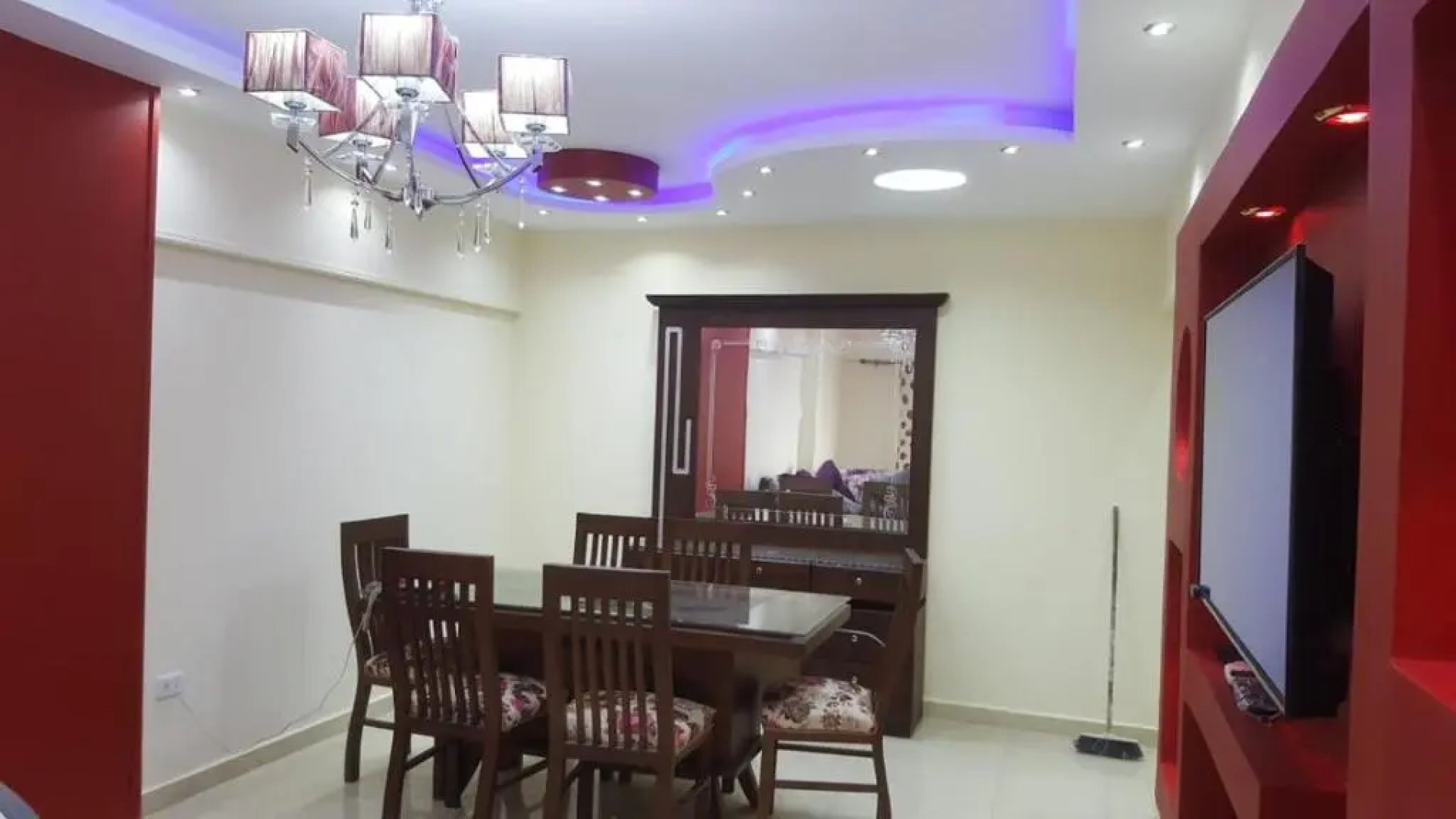 City squer apartment sea view