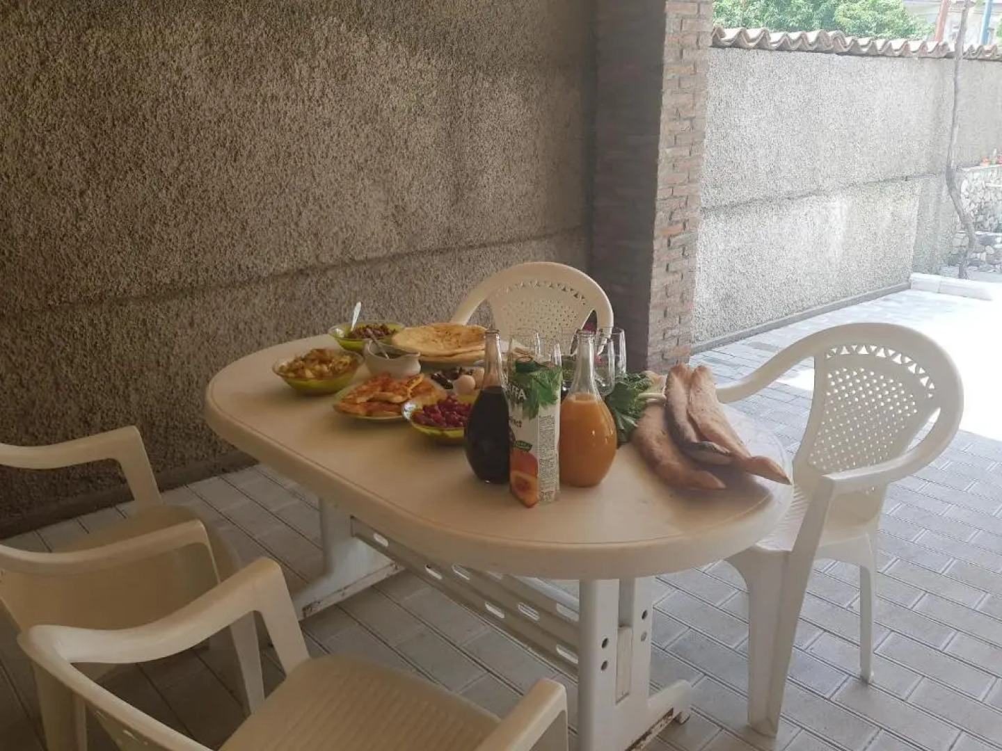 White House in Kakheti Eniseli