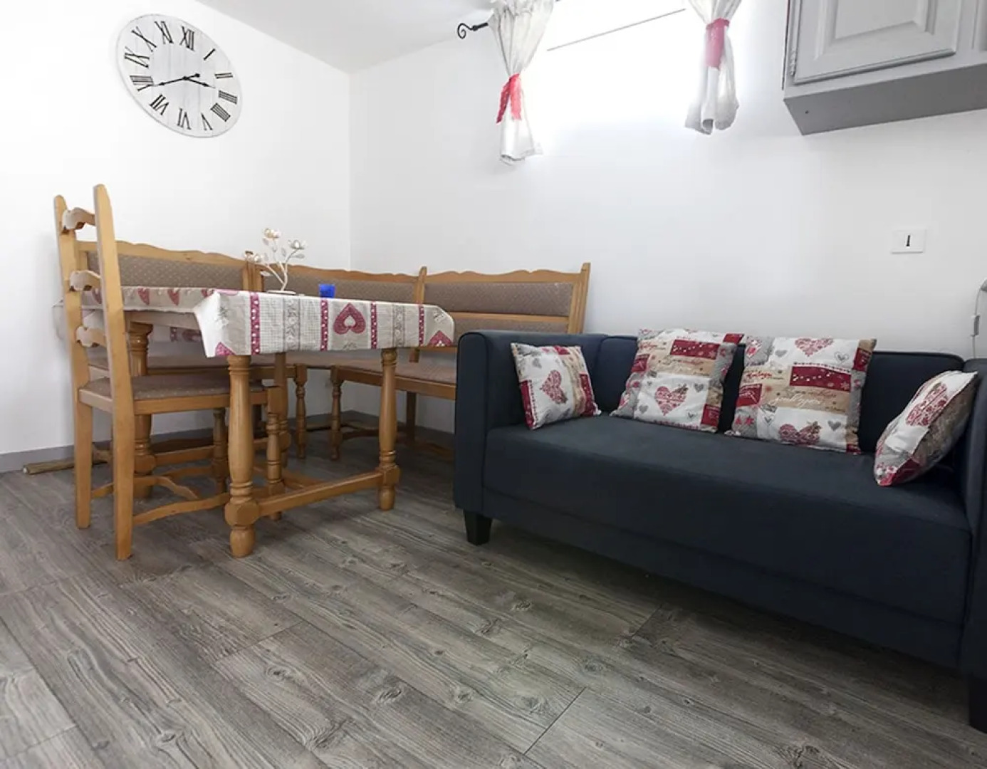 House With 2 Bedrooms in Voreppe, With Wonderful Mountain View, Pool A