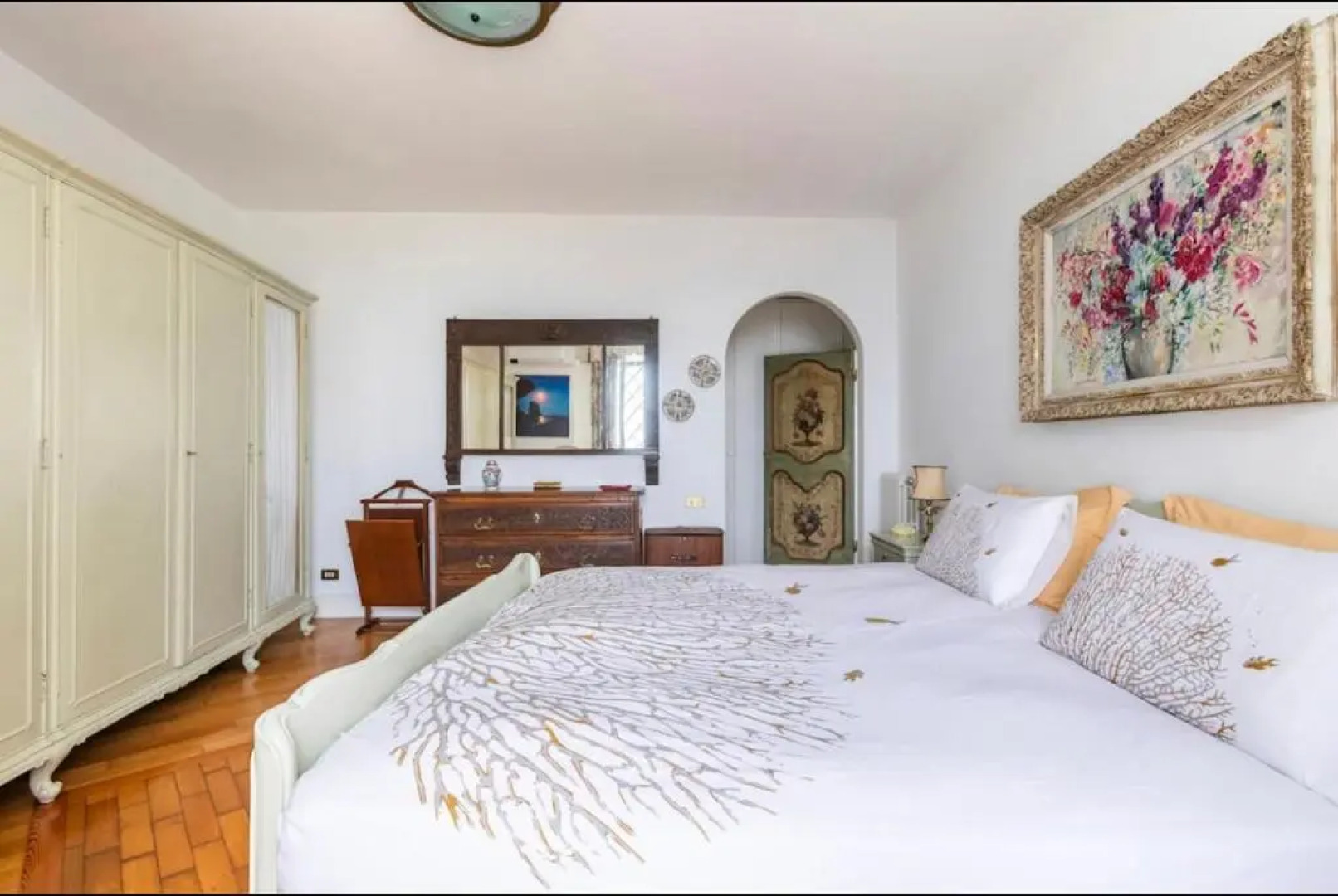Sea View Suite Apartment In Historic Villa, Exclusive Experience