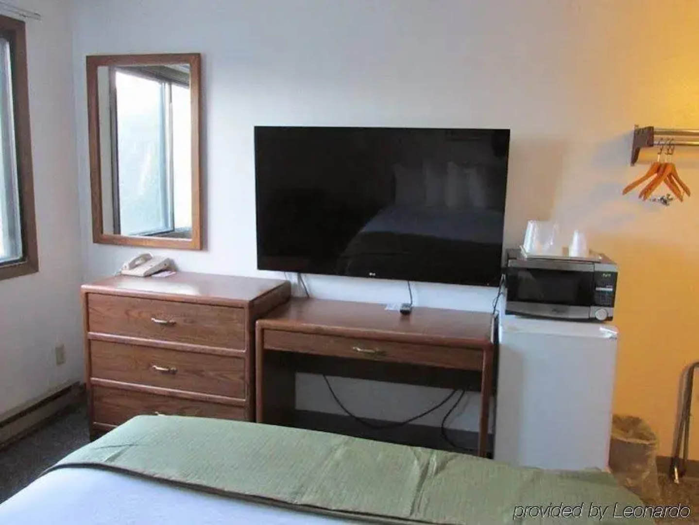 Select Inn