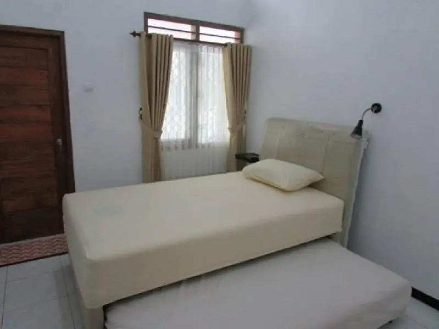 Guest House Griya Jambu 20