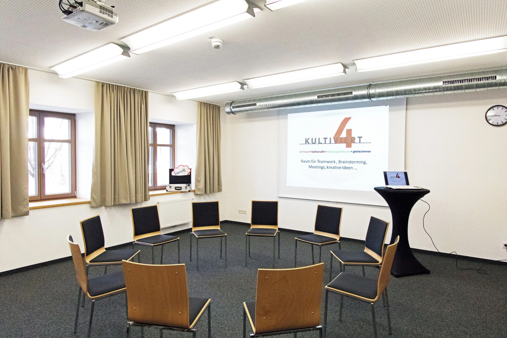 Ökölogisches Bildungszentrum Kultiviert