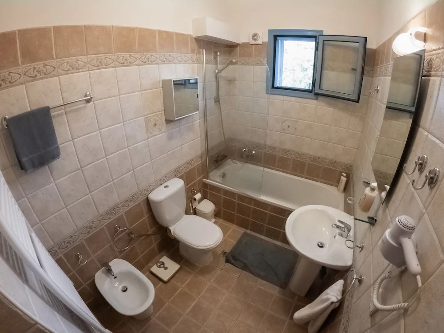 Villa Bella With Swimming Pool, Rethymno, Crete