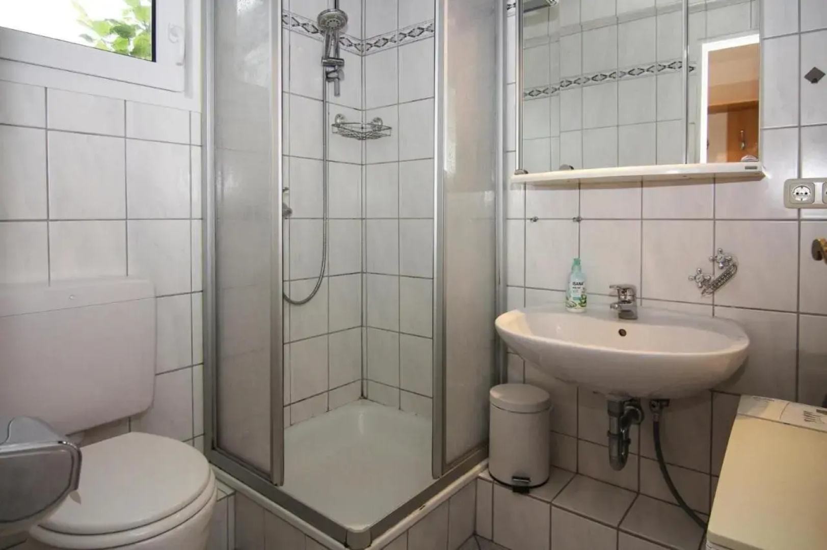 Bungalow in Warwerort Near Wadden Sea Park