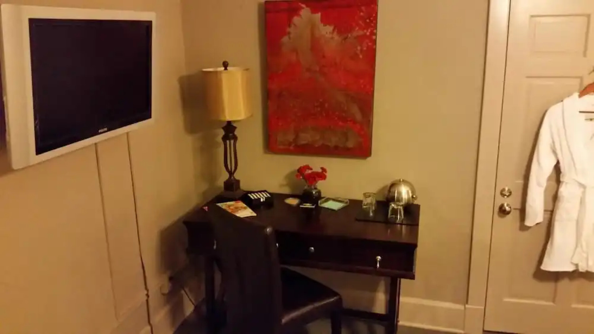 The Loft on the Square Guest Suites