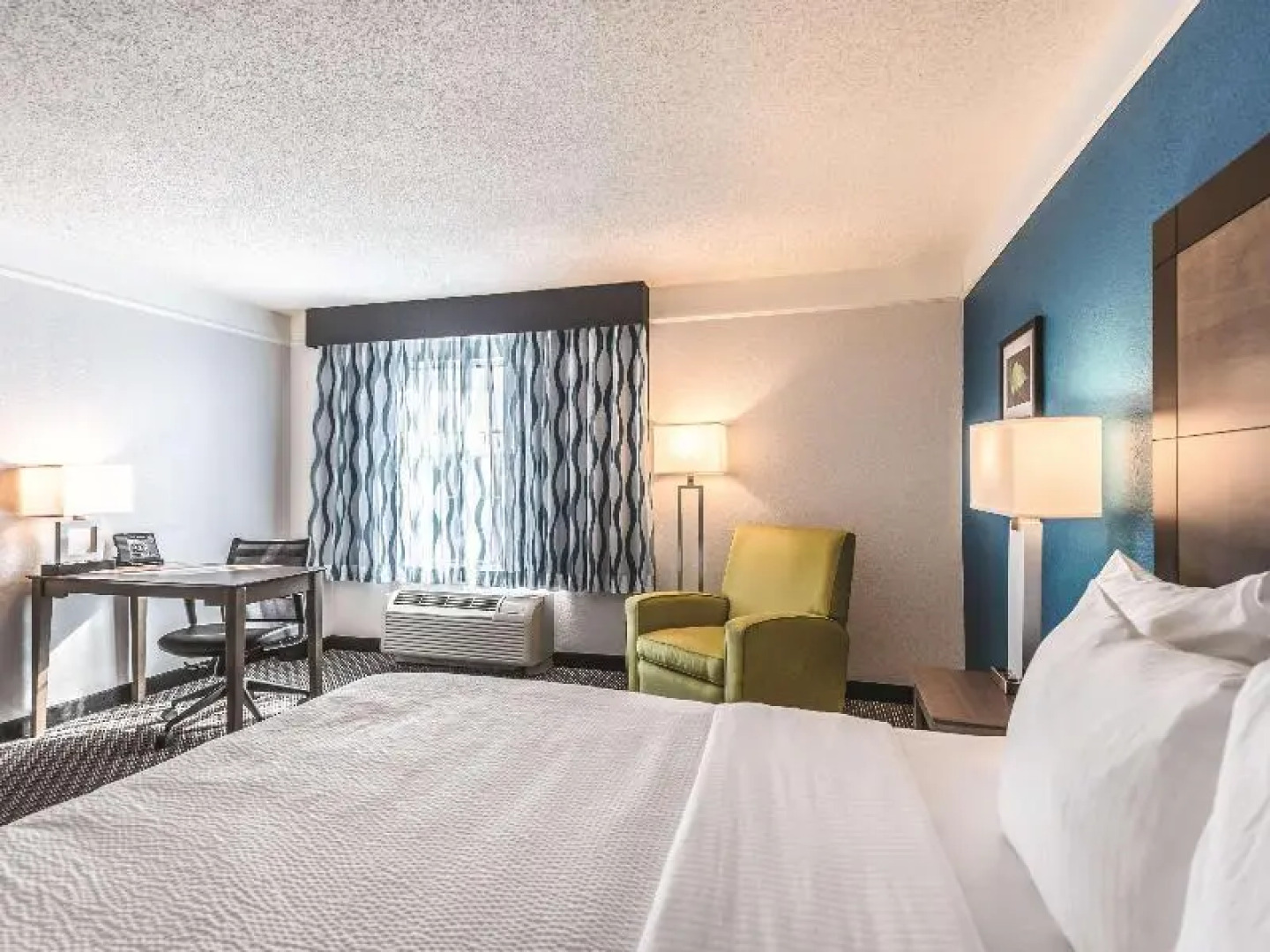 La Quinta Inn & Suites Orlando Lake Mary