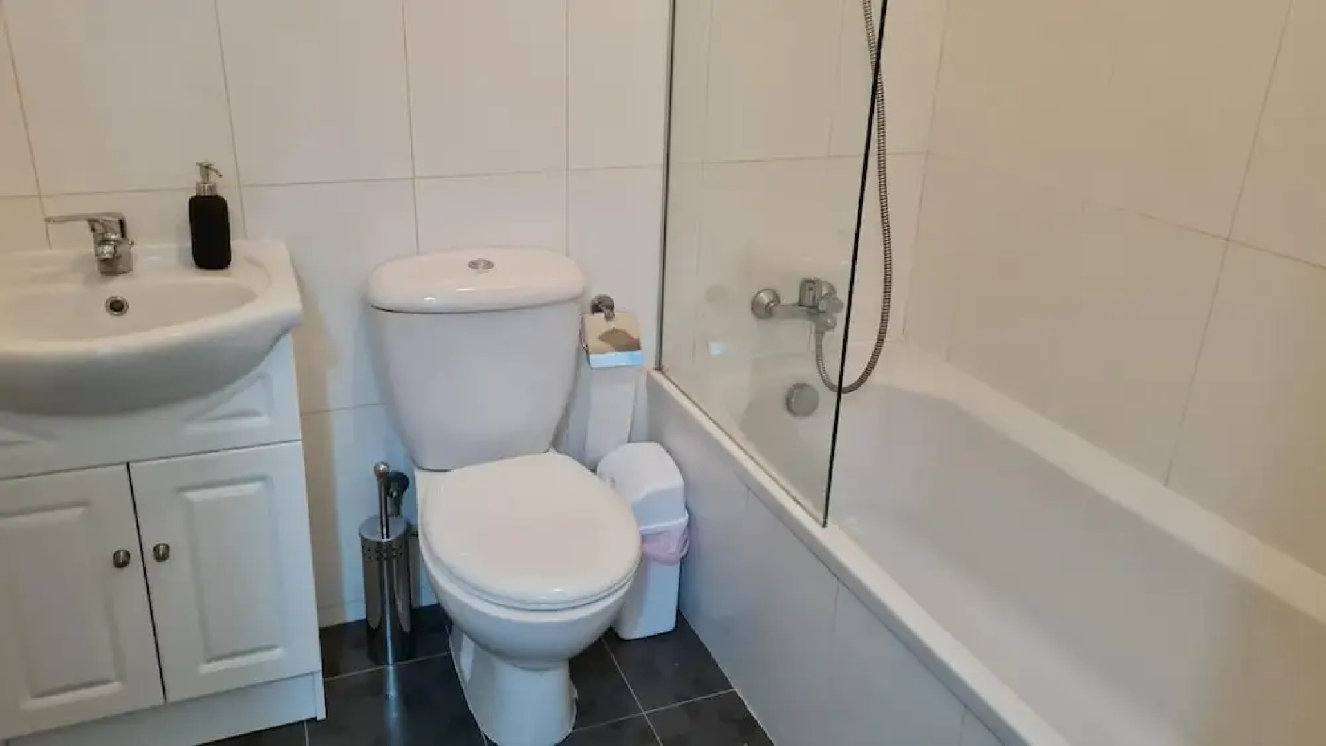 Spacious 2-bed Apartment in Sotira With Pool