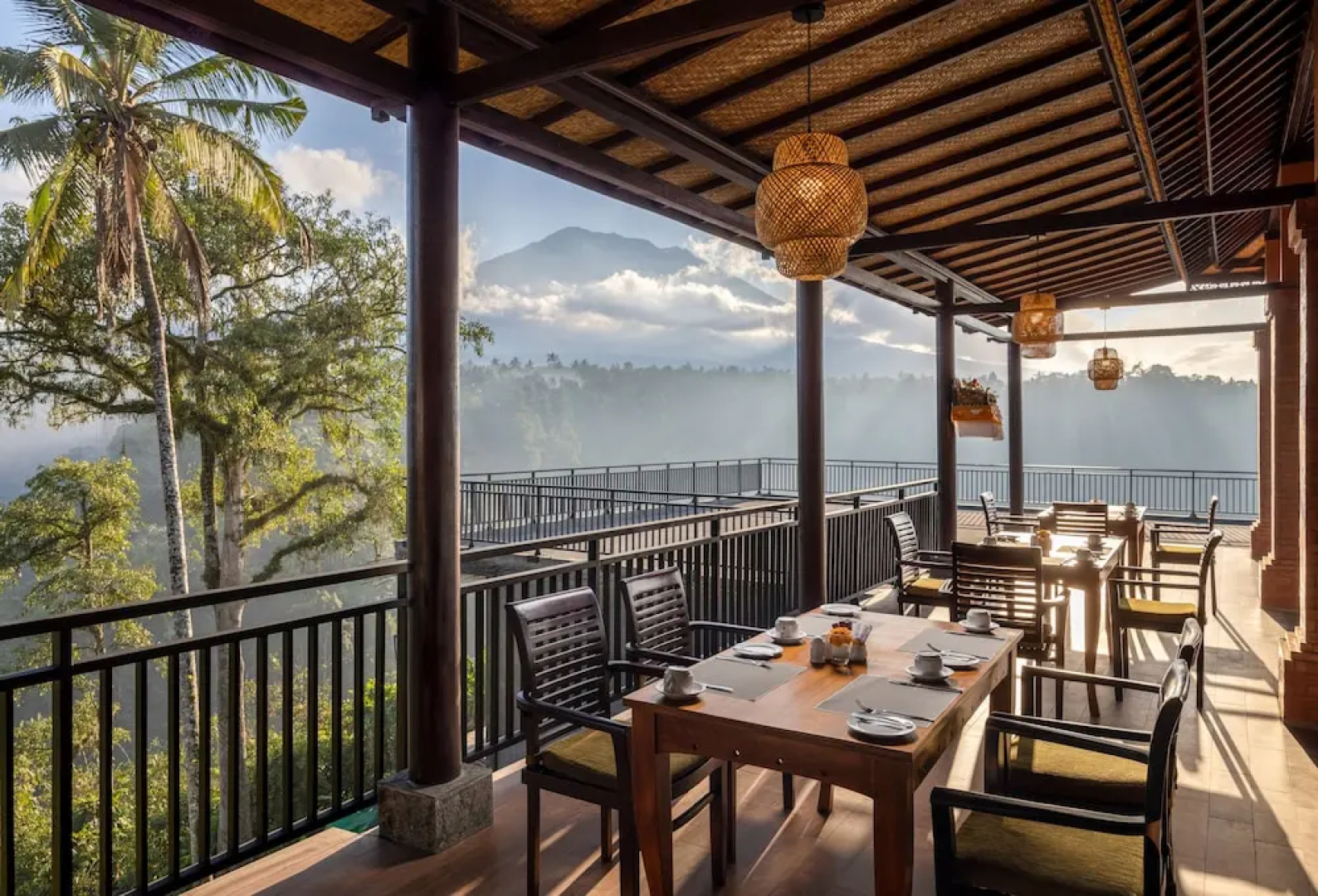 Tapa Agung View