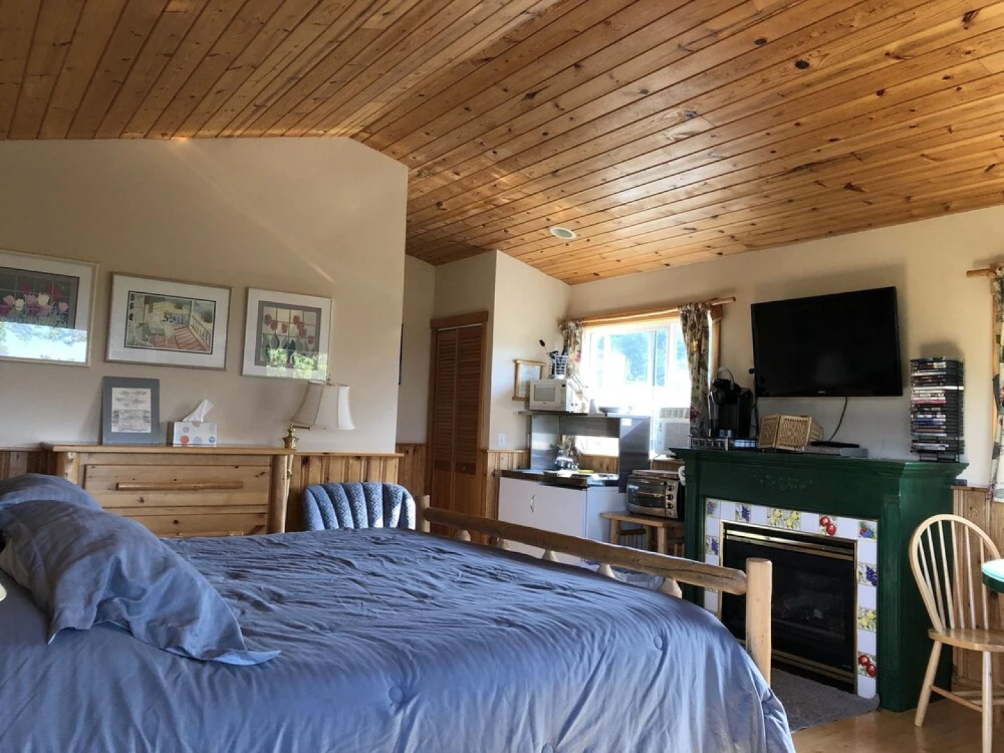 Deer Harbor View Cottages