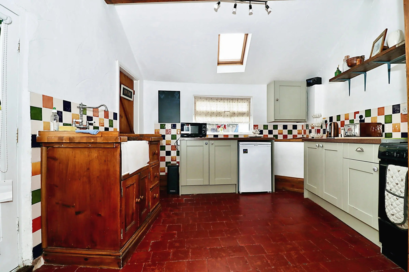 2 Bed Cottage Beautiful Setting Walk to Ironbridge