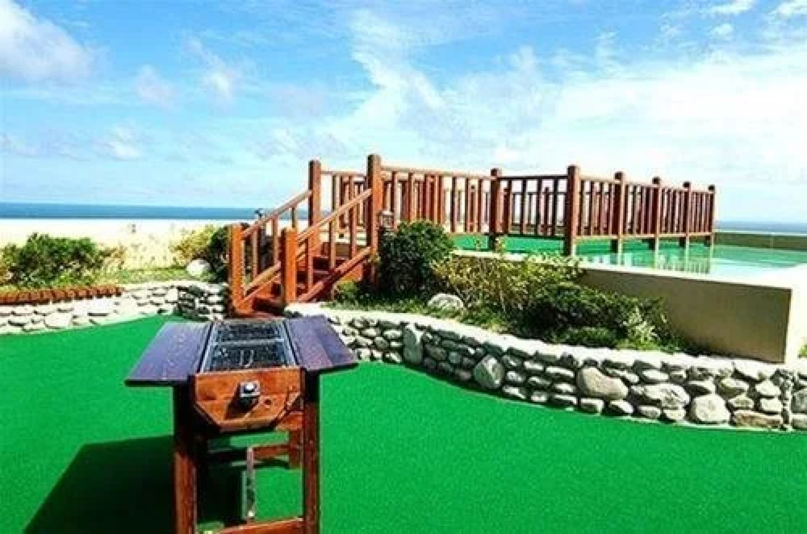 Samsa Ocean View Hotel