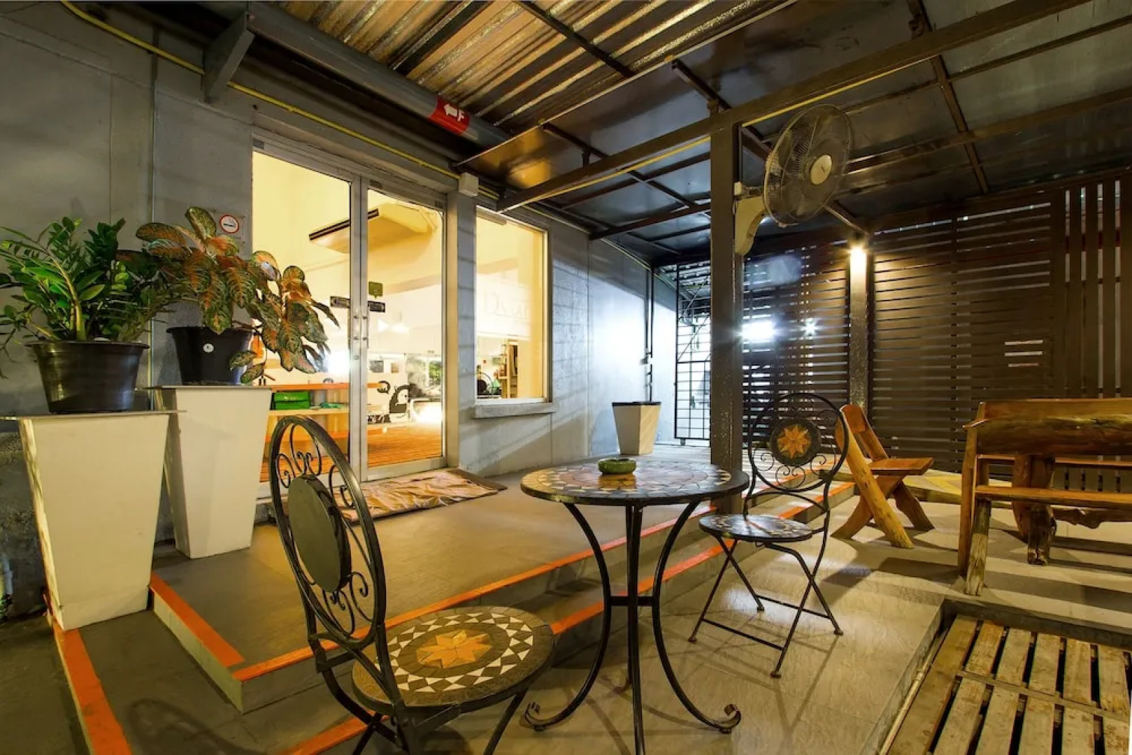 D Varee Xpress Makkasan