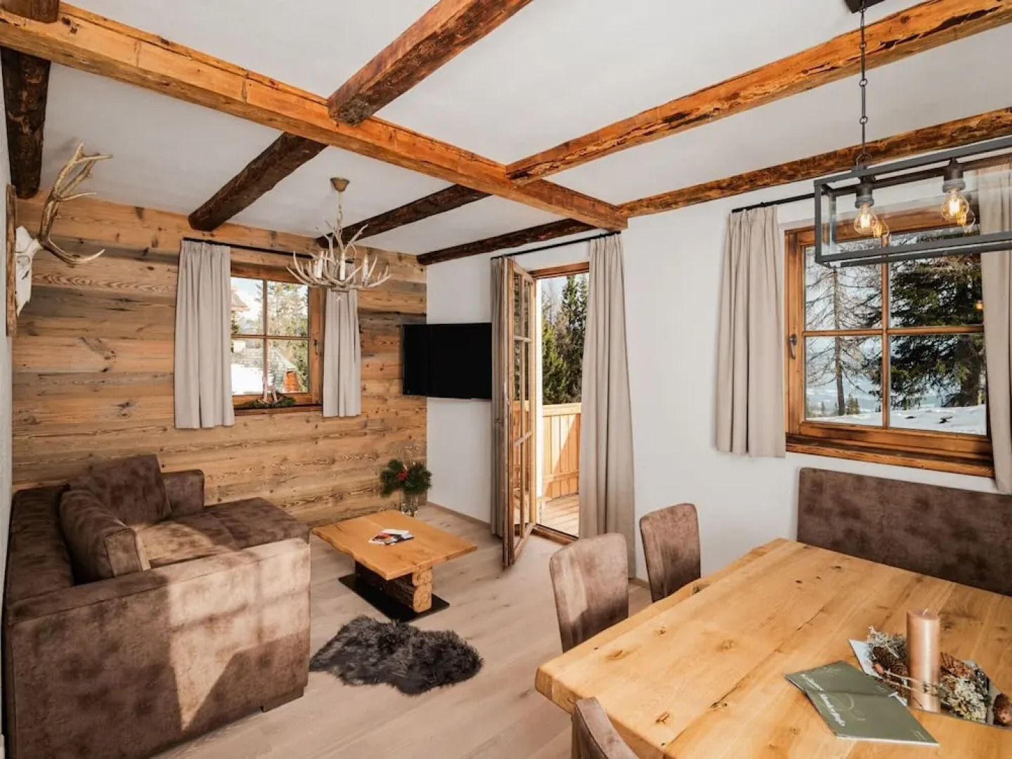 Lovely Chalet in Weißpriach Near Ski Lift
