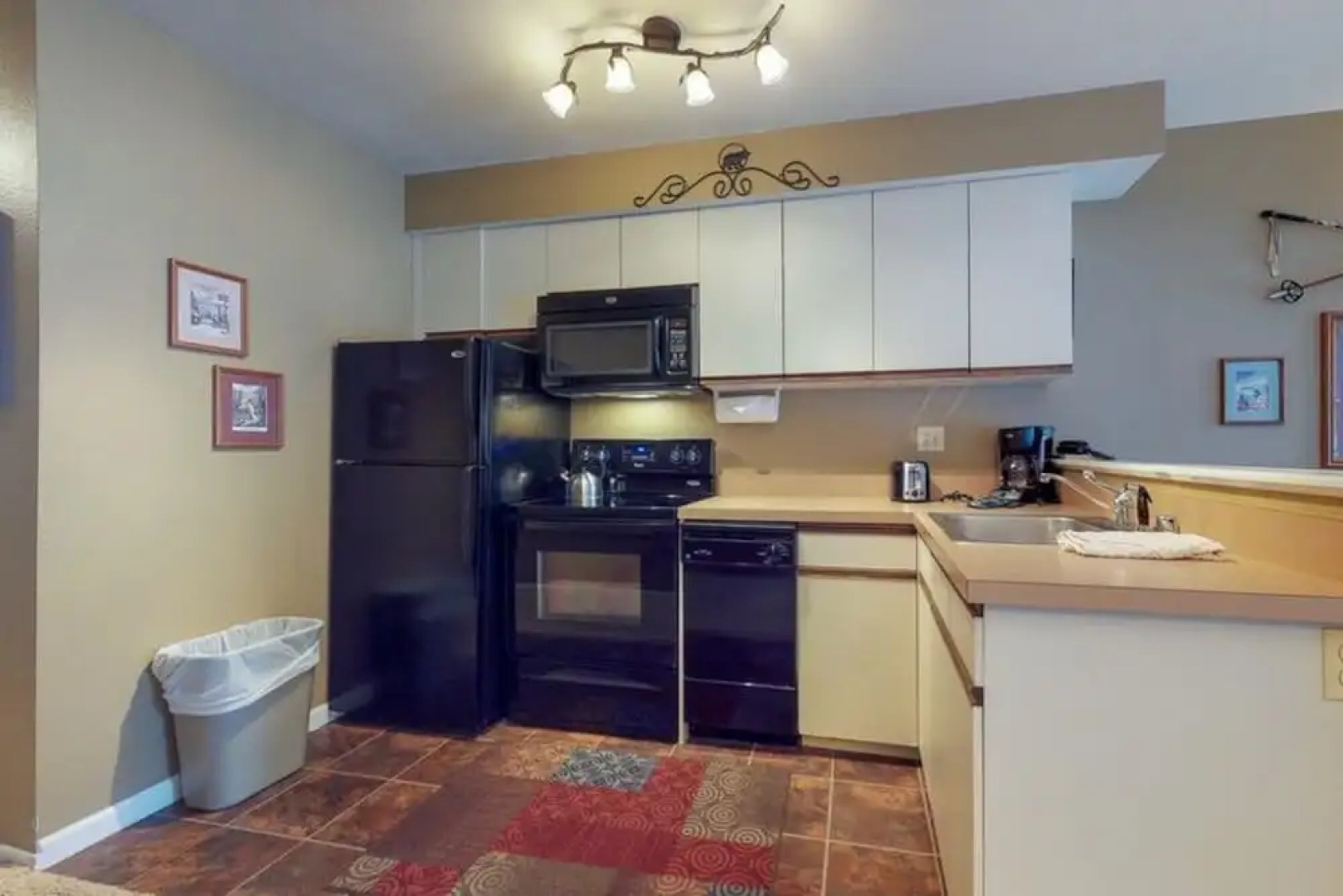 Wildwood Suites Condominiums