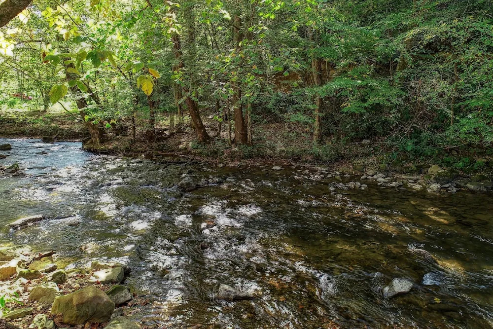 Whispering Creek - 2 Bedrooms, 1 Baths, Sleeps 6 Cabin by RedAwning