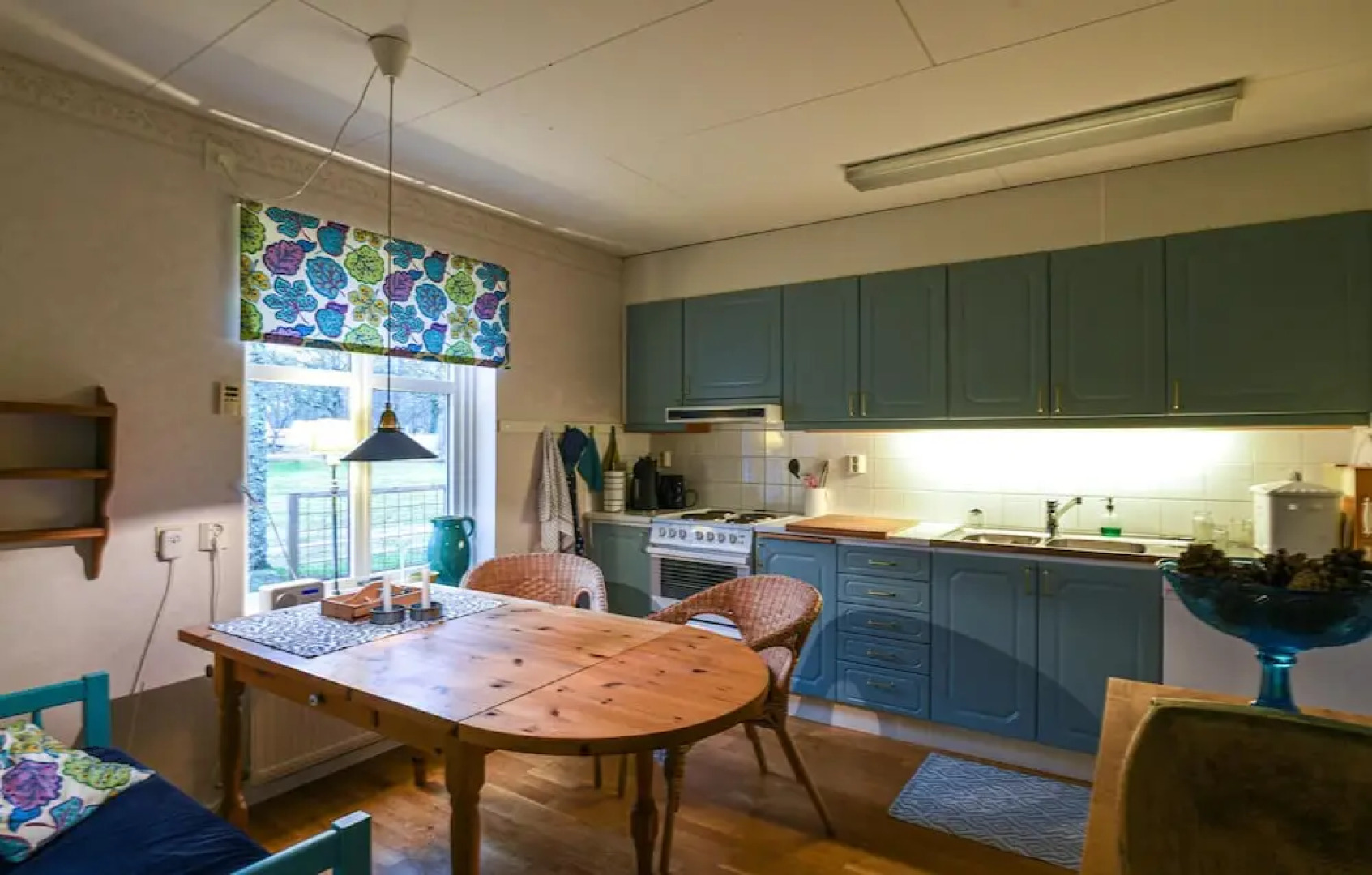 Stunning Home in Sjötorp With 3 Bedrooms and Wifi