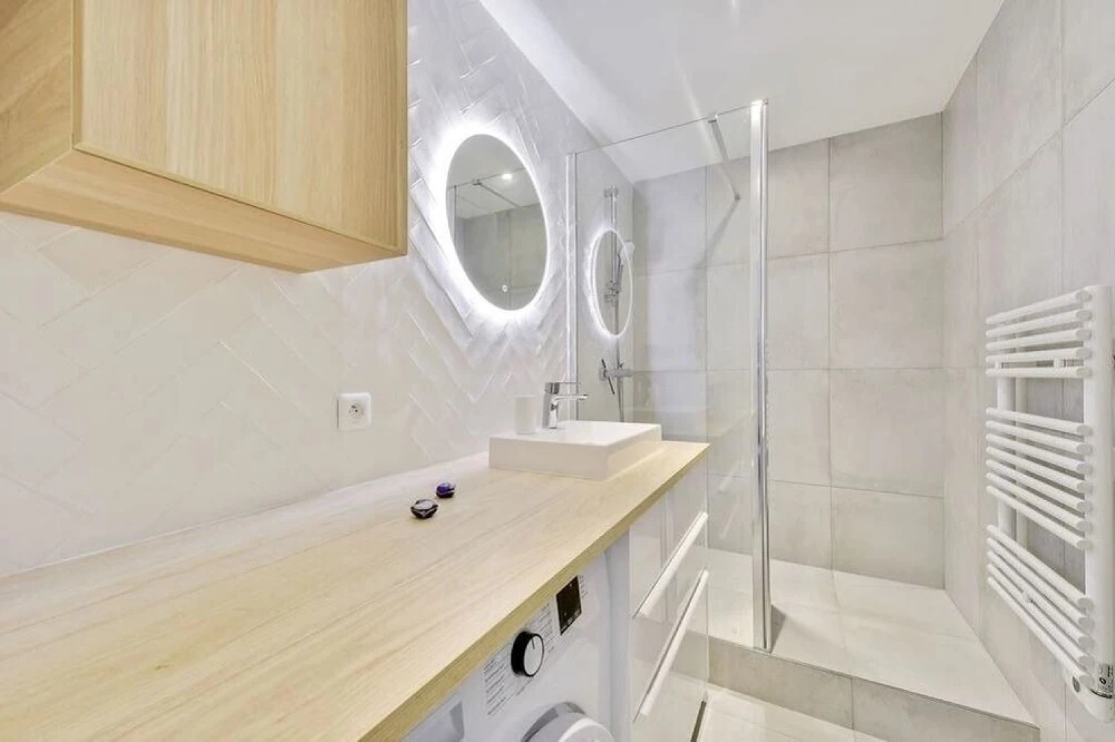 Splendide T2 piscine terrasse clim