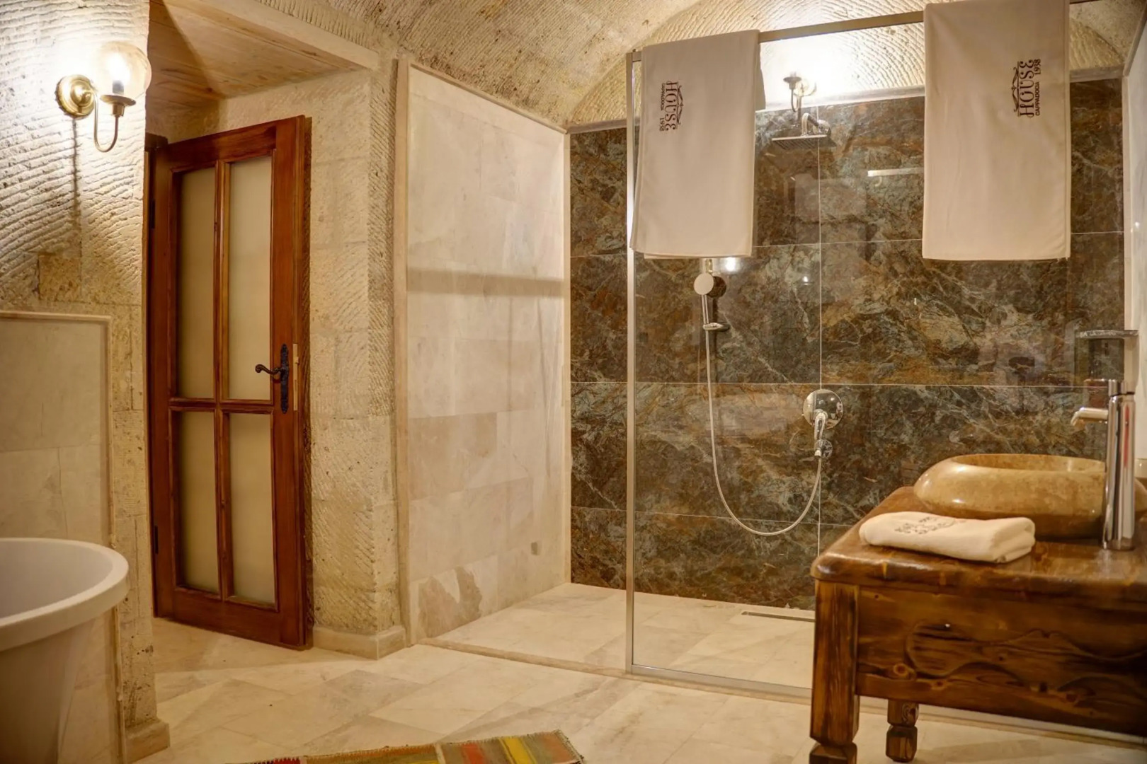 House 1938 Special Cave Hotel