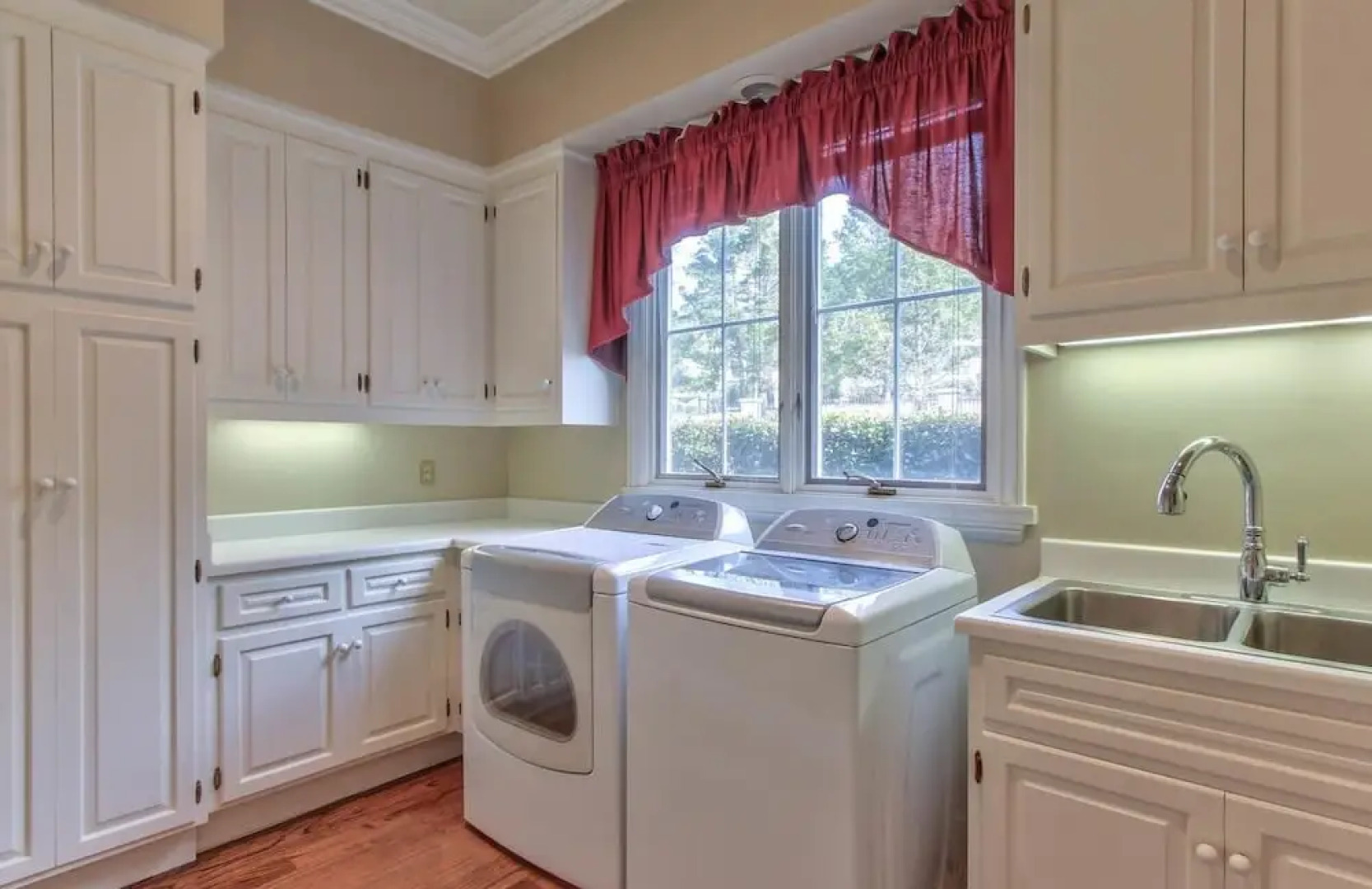 Lx33: Luxury Vacation Villa On Pebble Beach With Pool