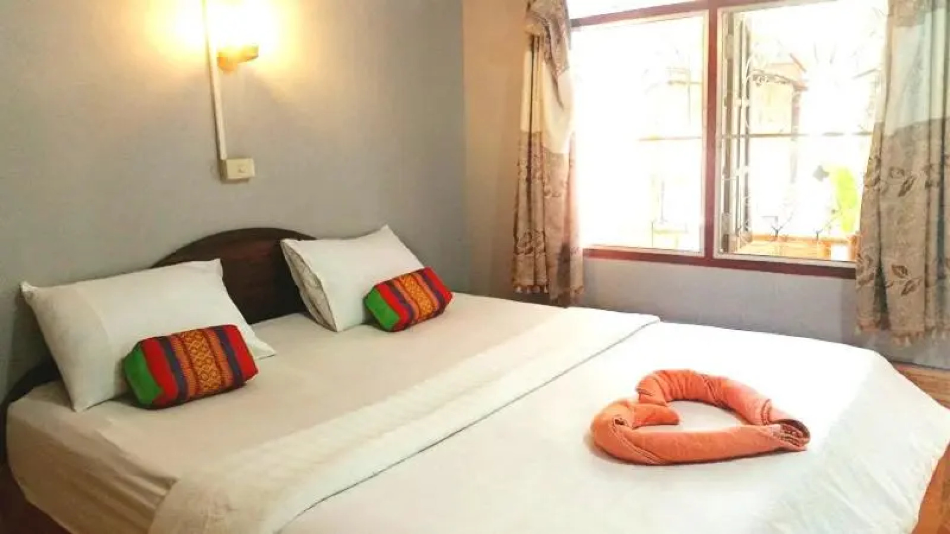 Khamphouy Guesthouse