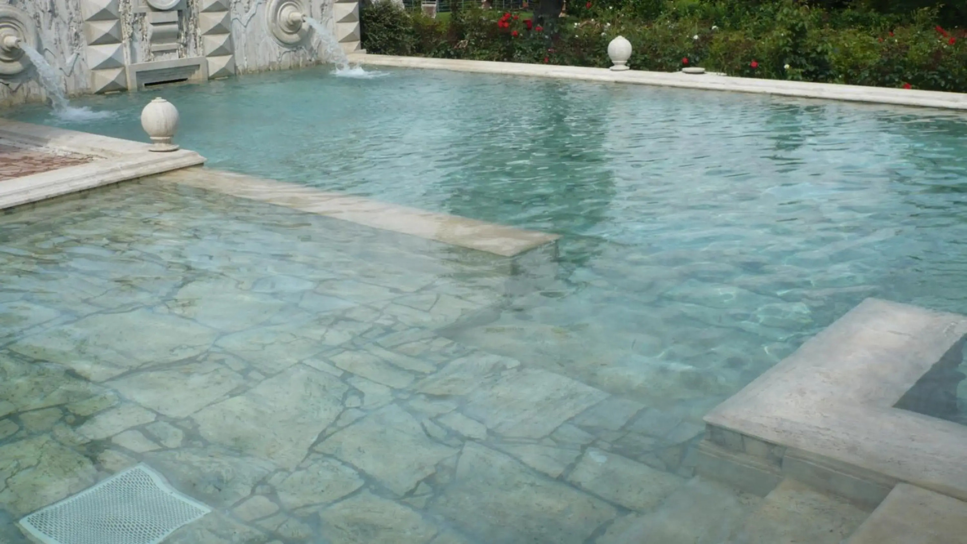 Sovana Hotel & Resort