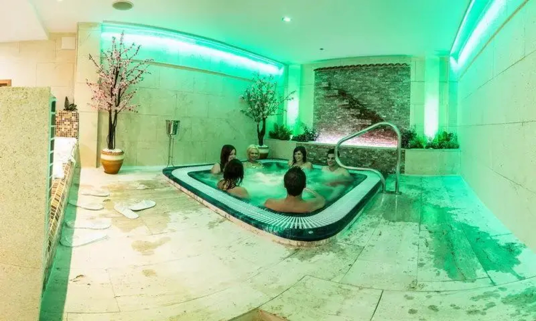 Apartamentos Turisticos Mirayuste