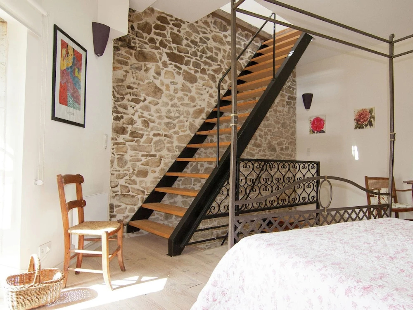 Romantic Tower With Roof Terrace and Plenty of Privacy and use Heated Pool