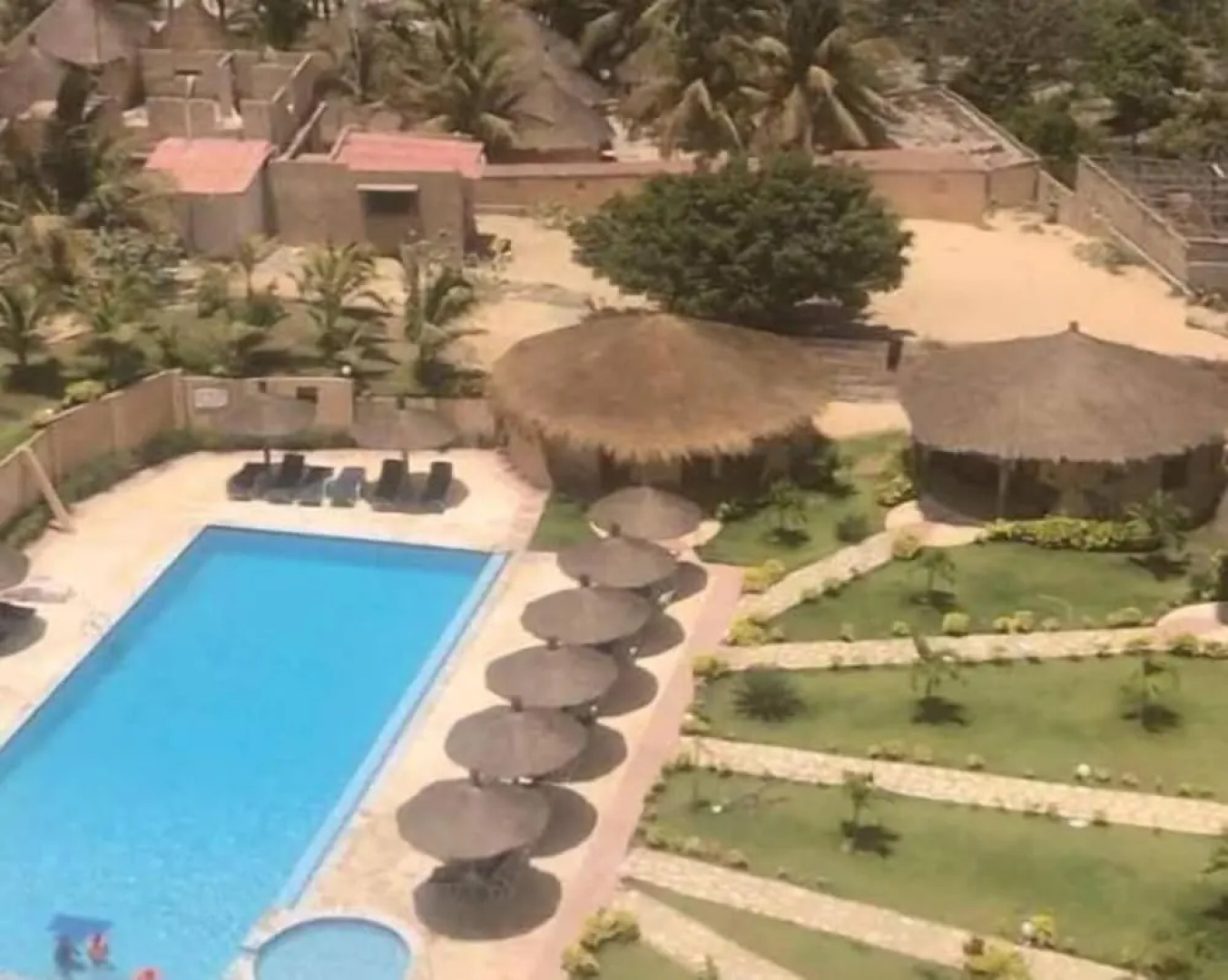 Hotel & Campement du Lac Rose