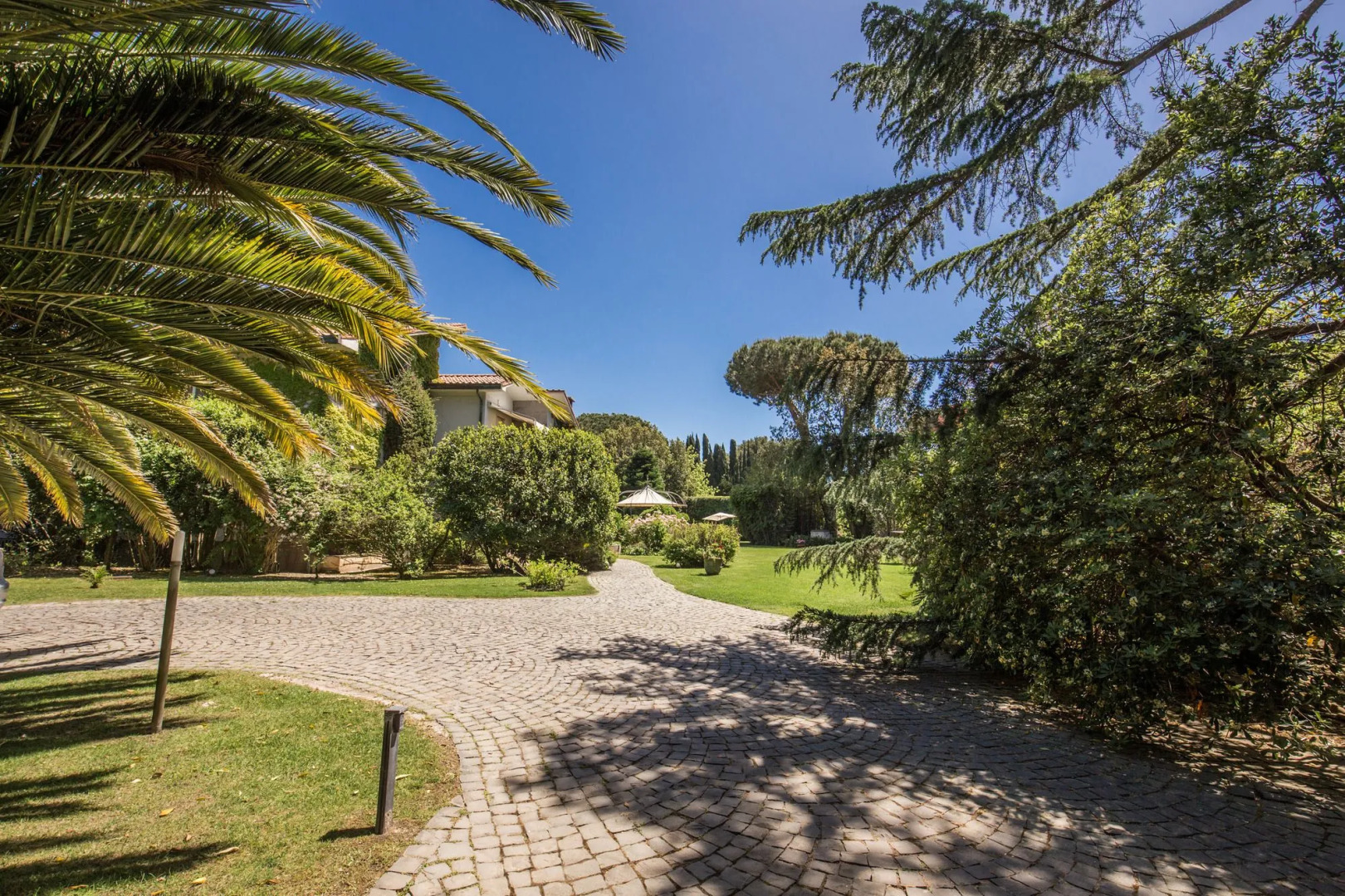 La Gaura Guest House