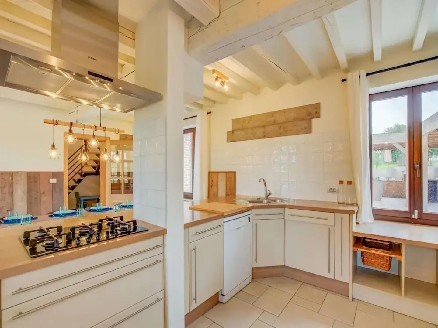 Lush Holiday Home in Vlaanderen With Private Pool