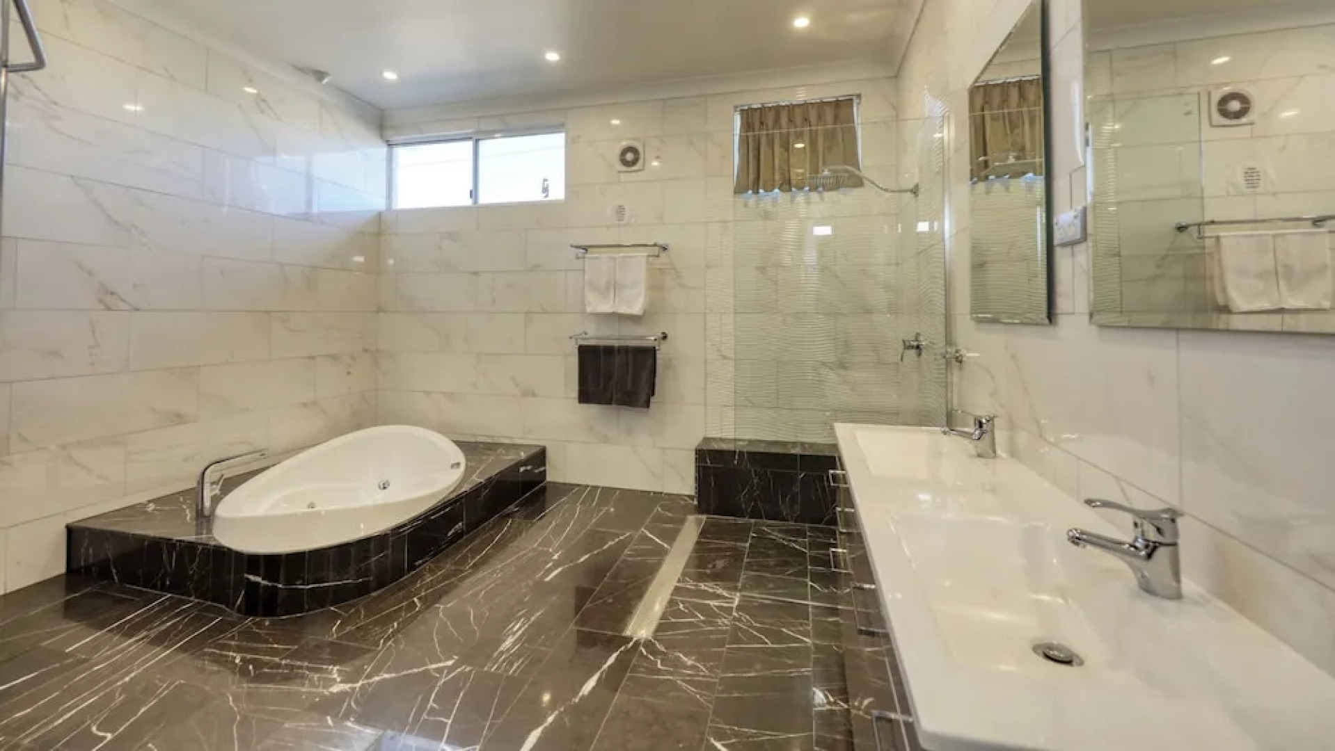 Silver Haven Motor Inn