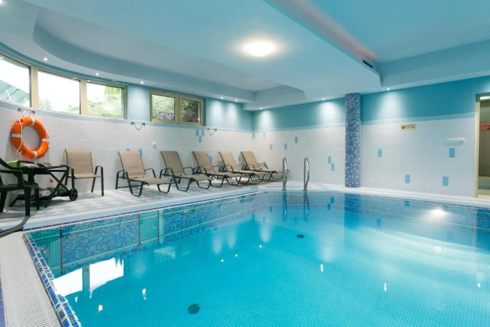 Apartament Pomarańczowy z basenem i sauną