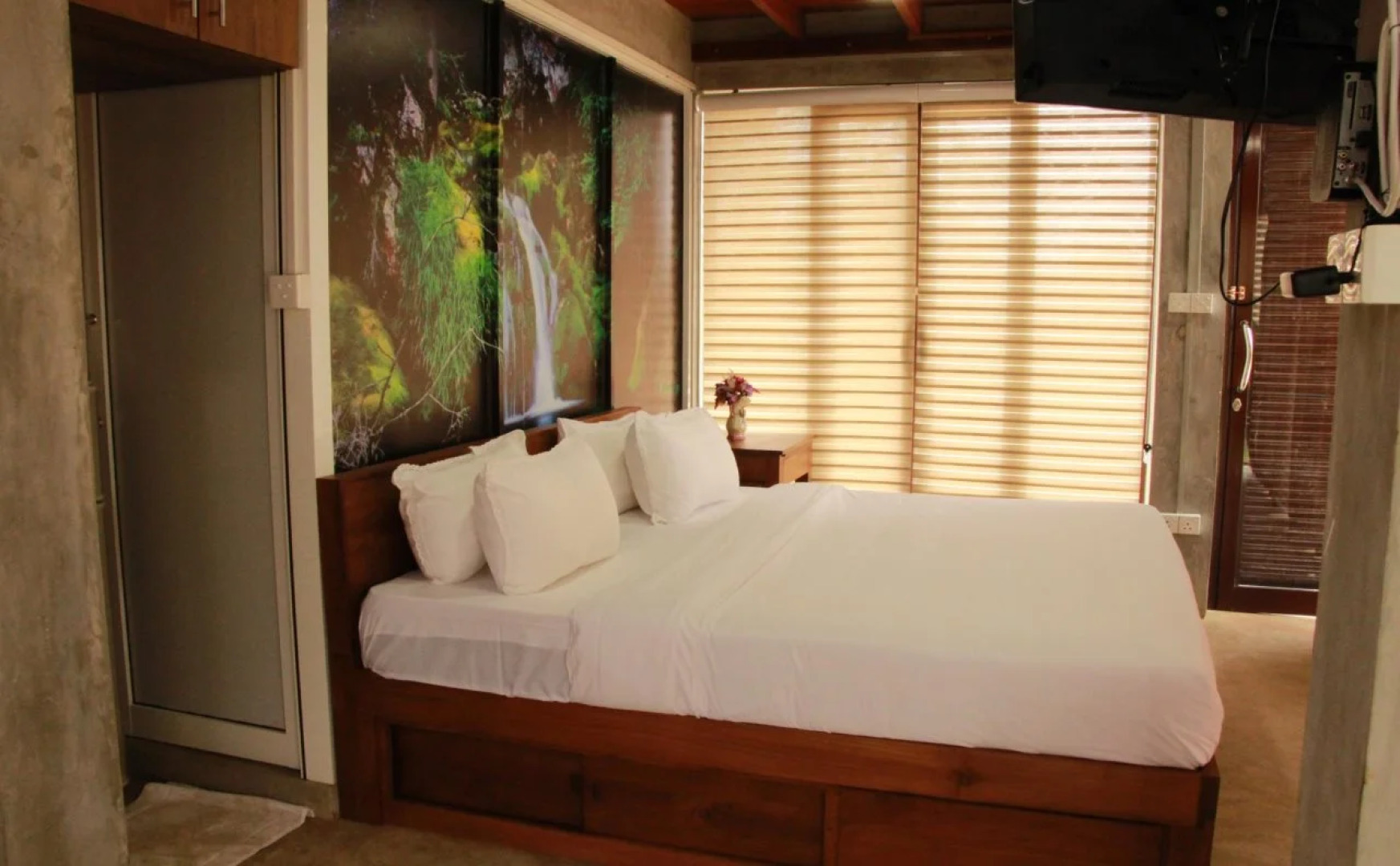 Wasana Golden Entrance Resort & Restaurant