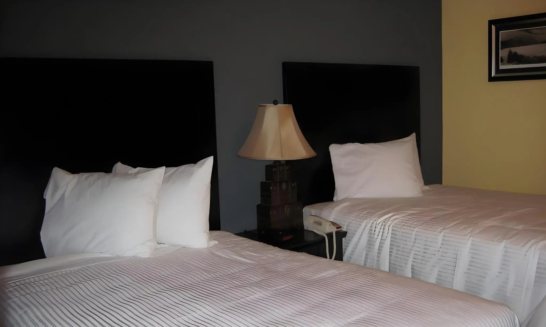 Solaire Inn & Suites